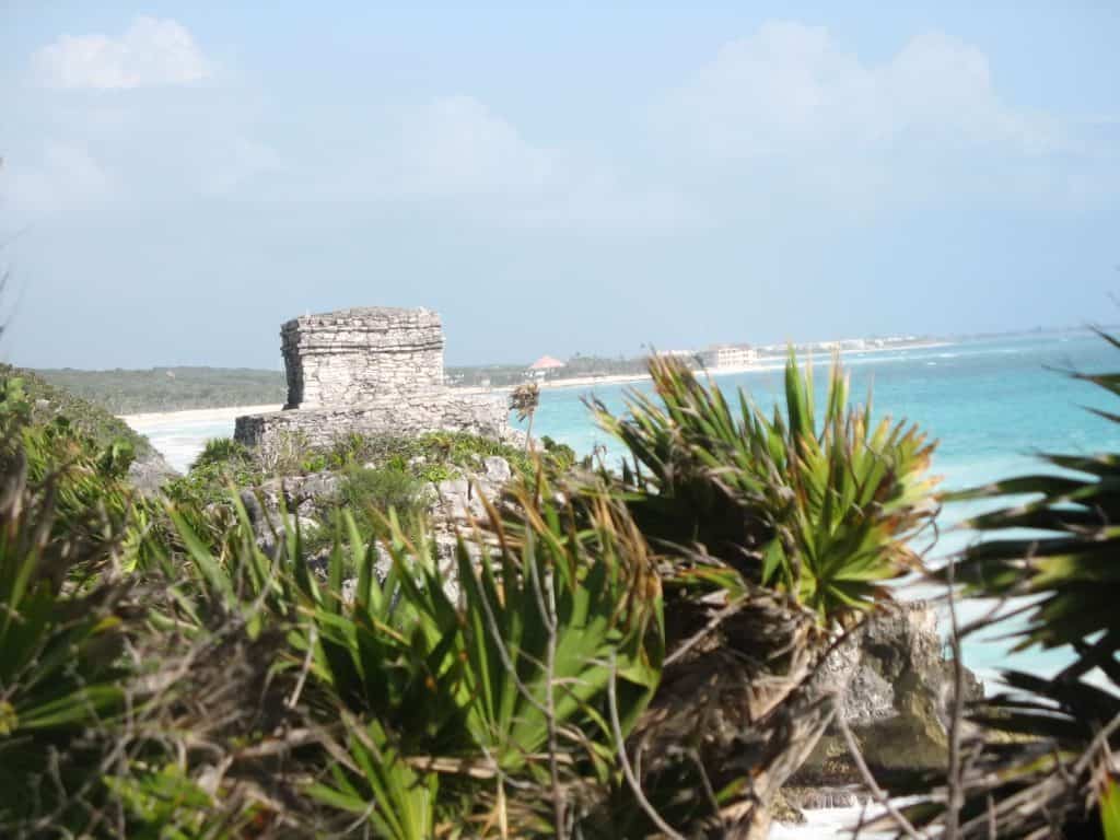 Mayan ruins in Tulum overlooking the ocean