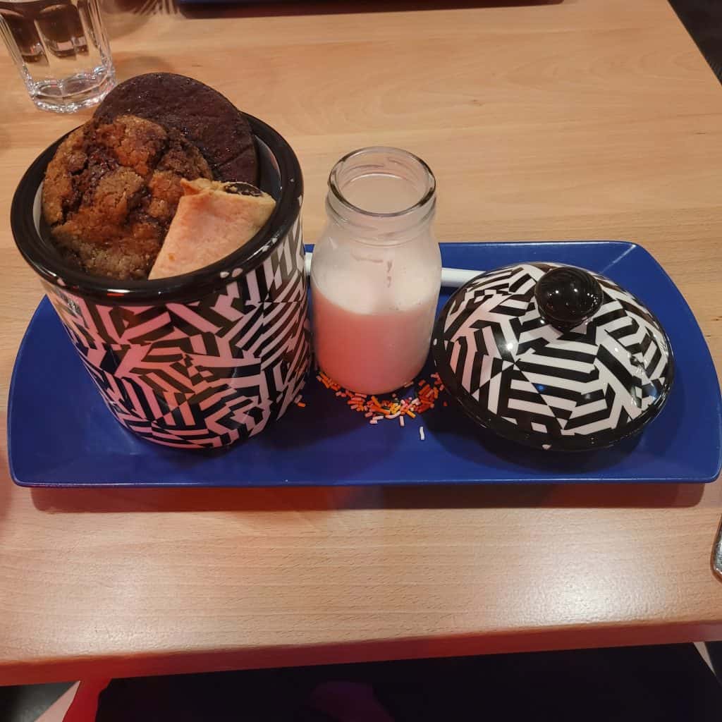 Cookies and milk 